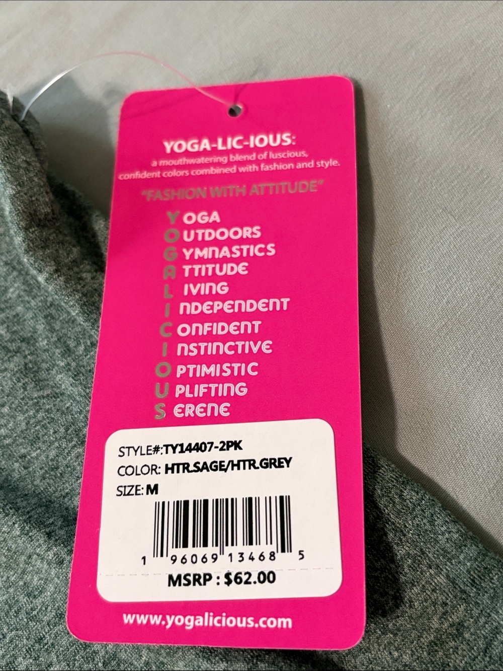 Yogalicious NWT Heather Sage/Grey Sleeveless Muscle Tank Sz Medium Buttery Soft - Picture 4 of 6